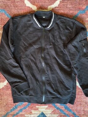 Black Quilted Zip-Up Sweater Jacket with White-Trim Collar